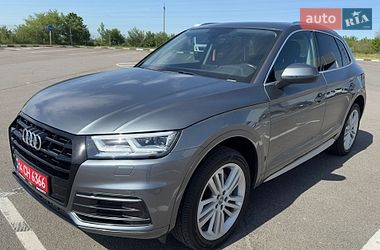 Позашляховик / Кросовер Audi Q5 2018 в Рівному