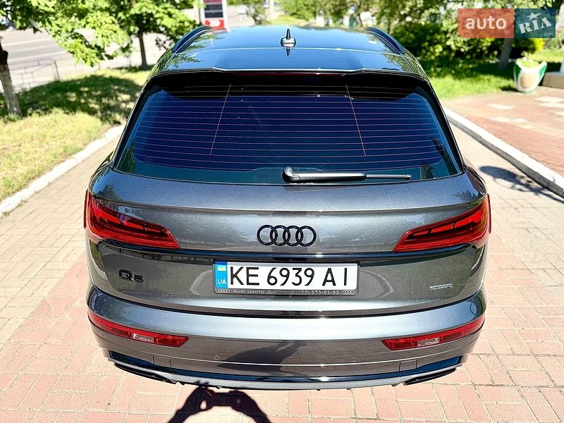 Внедорожник / Кроссовер Audi Q5 2020 в Киеве