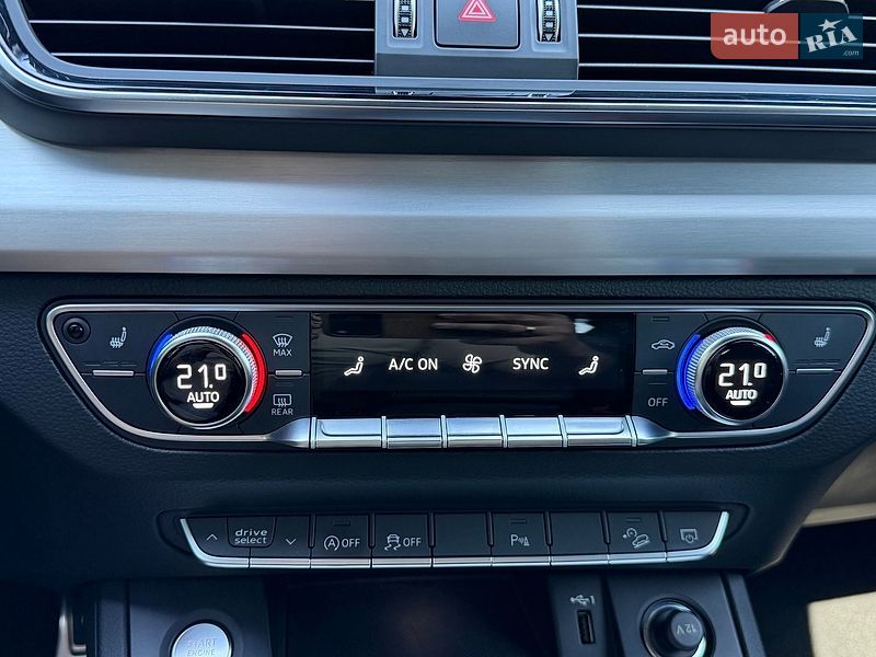 Внедорожник / Кроссовер Audi Q5 2020 в Киеве
