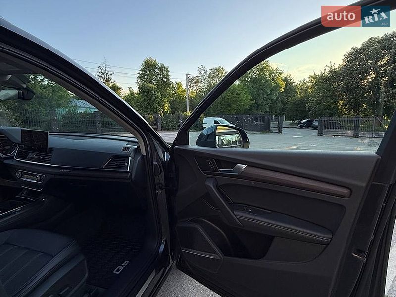 Внедорожник / Кроссовер Audi Q5 2020 в Киеве