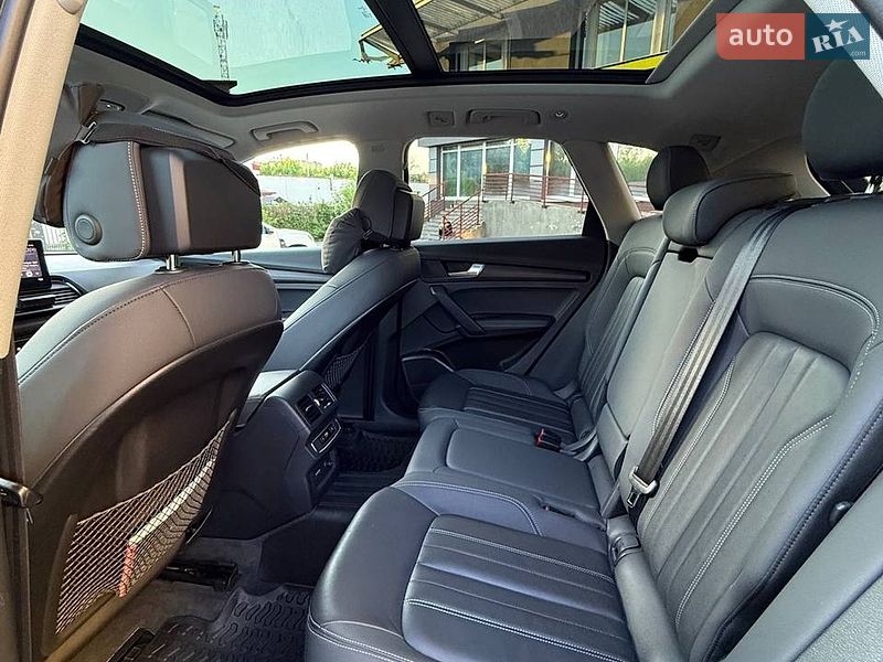 Внедорожник / Кроссовер Audi Q5 2020 в Киеве