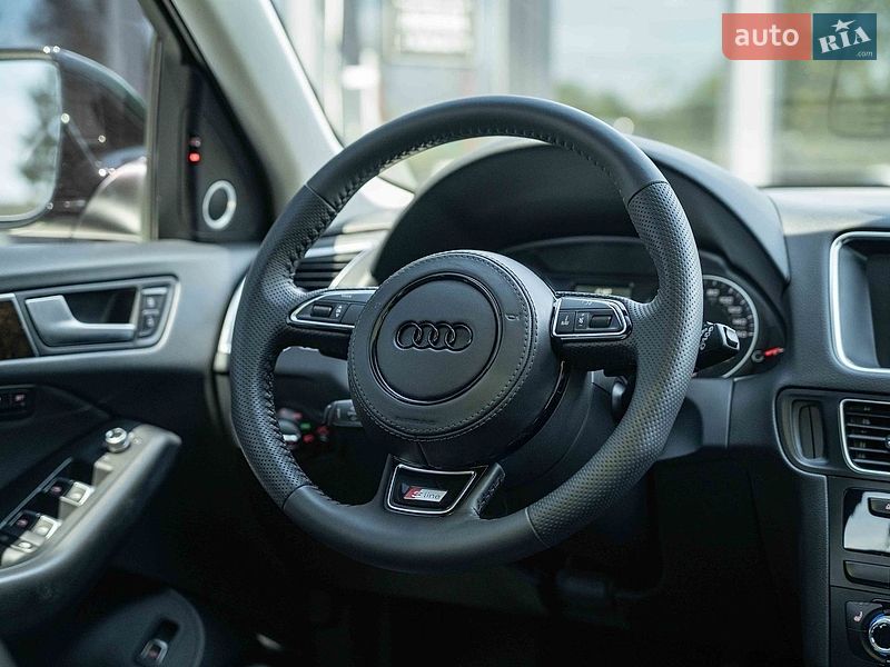 Внедорожник / Кроссовер Audi Q5 2014 в Черновцах