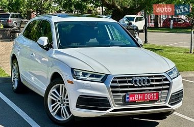 Позашляховик / Кросовер Audi Q5 2018 в Києві