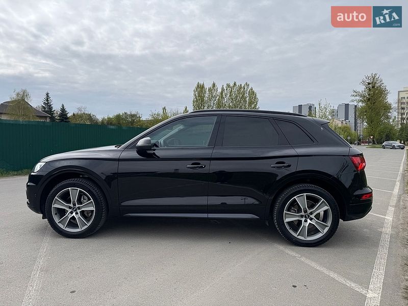 Внедорожник / Кроссовер Audi Q5 2019 в Ивано-Франковске