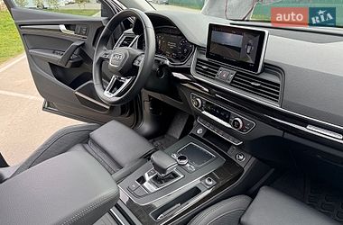 Внедорожник / Кроссовер Audi Q5 2019 в Ивано-Франковске