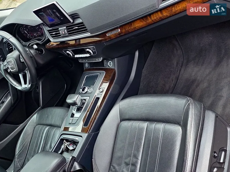 Audi Q5 2018 VIN WA1ANAFY0J2207500 фото оголошення 19 з 82