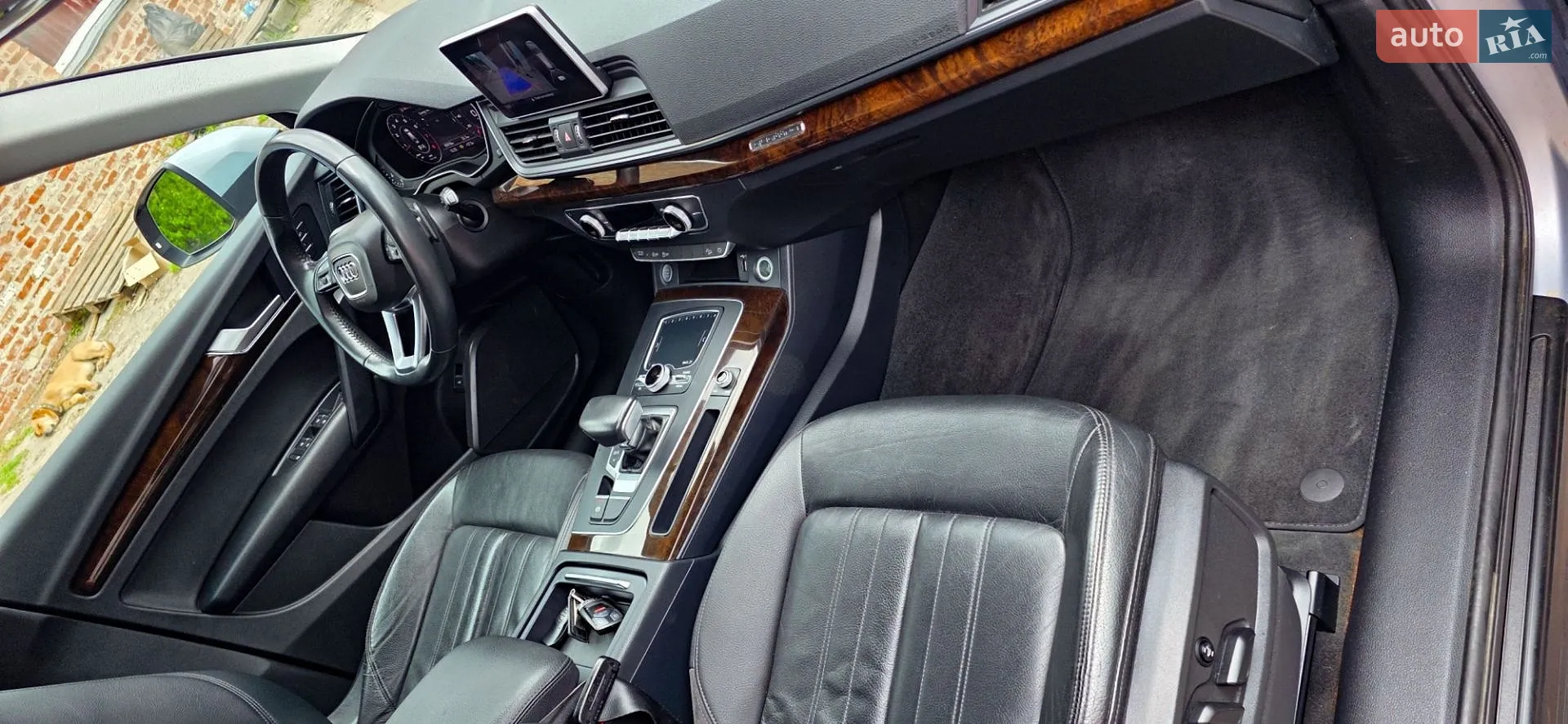 Audi Q5 2018 VIN WA1ANAFY0J2207500 фото оголошення 19 з 41