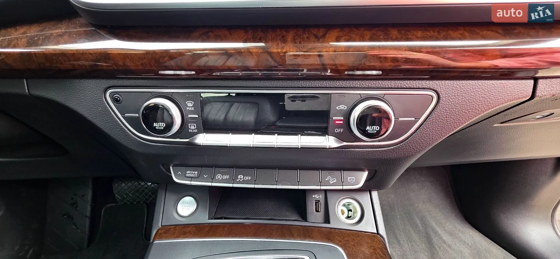 Audi Q5 2018 VIN WA1ANAFY0J2207500 фото оголошення 23 з 41