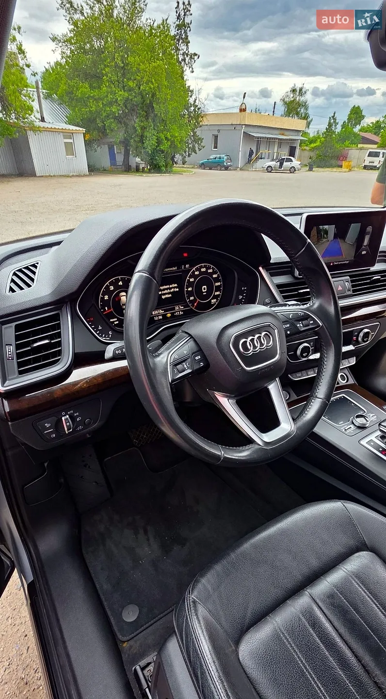Audi Q5 2018 VIN WA1ANAFY0J2207500 фото оголошення 26 з 41