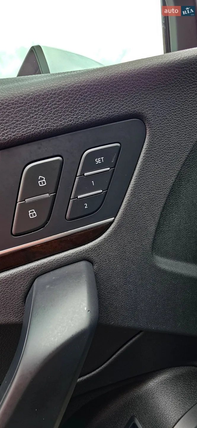 Audi Q5 2018 VIN WA1ANAFY0J2207500 фото оголошення 27 з 41