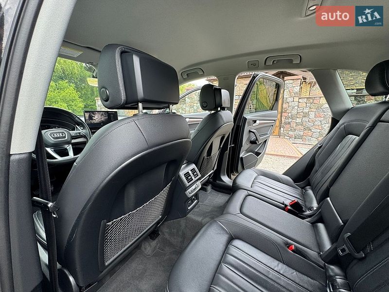 Внедорожник / Кроссовер Audi Q5 2023 в Бердичеве