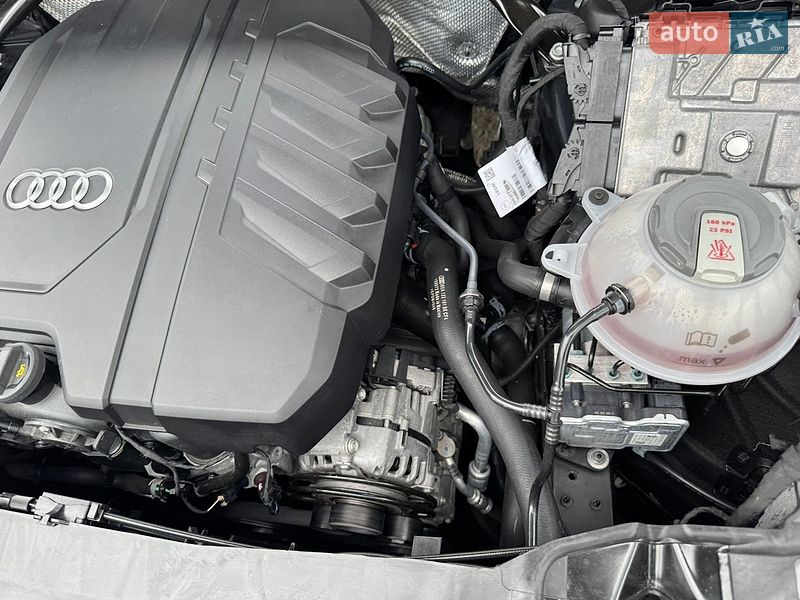 Внедорожник / Кроссовер Audi Q5 2023 в Бердичеве