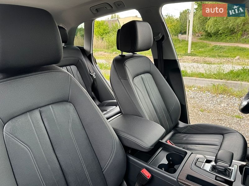Внедорожник / Кроссовер Audi Q5 2023 в Бердичеве