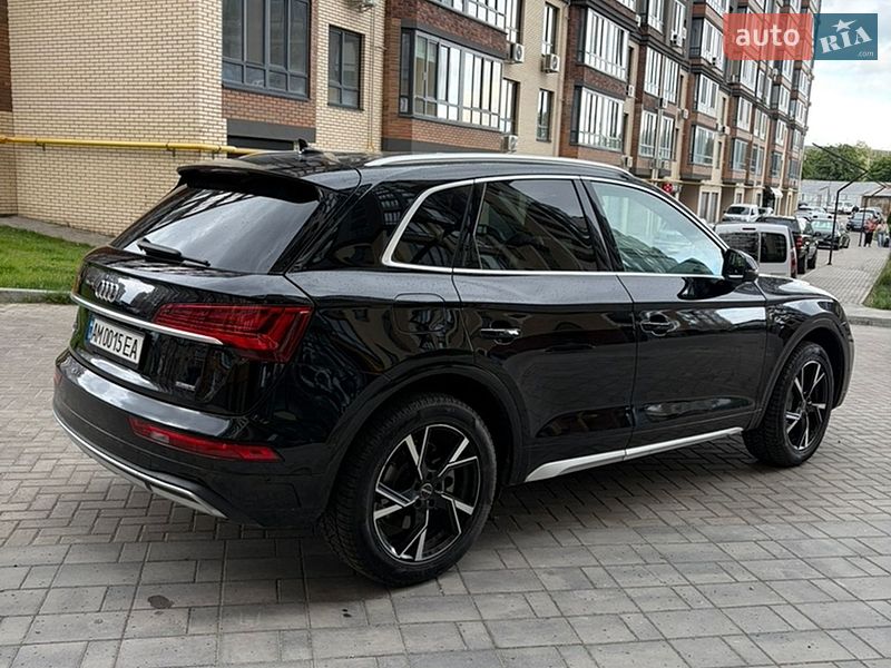 Позашляховик / Кросовер Audi Q5 2021 в Житомирі