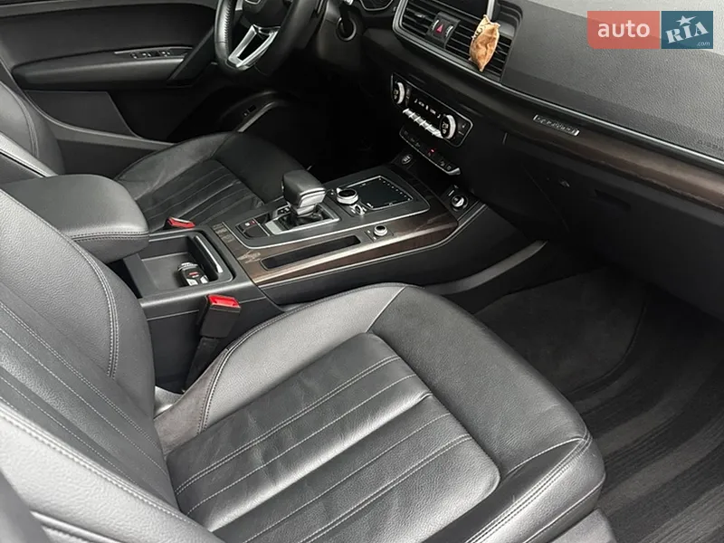Audi Q5 2018 VIN WA1BNAFYXJ2210036 фото оголошення 16 з 93