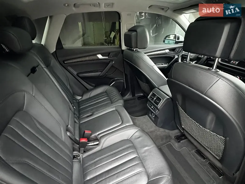 Audi Q5 2018 VIN WA1BNAFYXJ2210036 фото оголошення 38 з 93