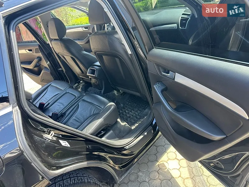 Audi Q5 2016 VIN WAUZZZ8R4GA139912 фото оголошення 38 з 87