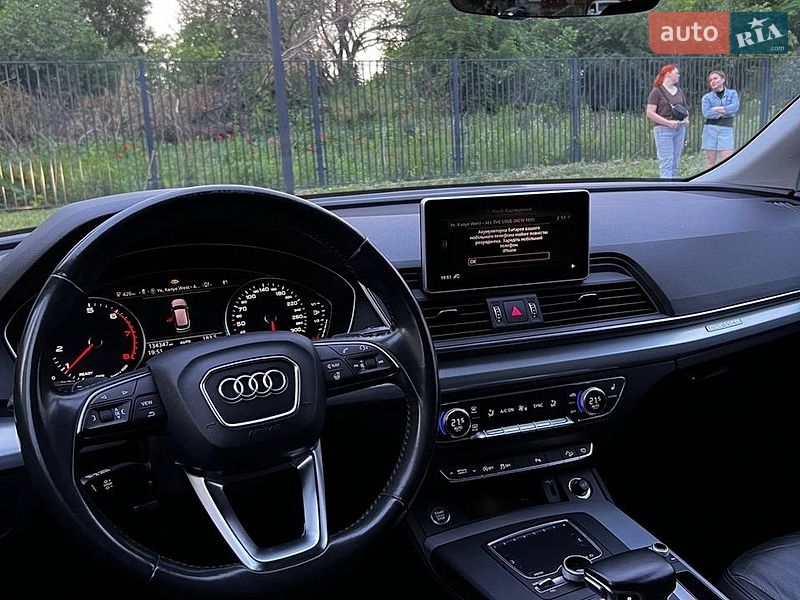 Позашляховик / Кросовер Audi Q5 2018 в Рівному