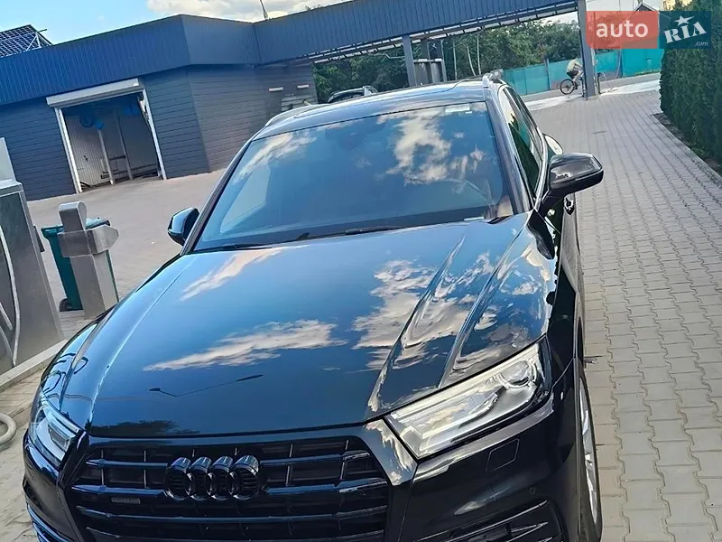 Audi Q5 2019 VIN WA1ANAFY5L2044085 фото оголошення 27 з 72