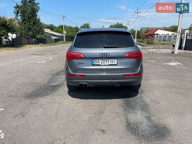 Внедорожник / Кроссовер Audi Q5 2011 в Новоархангельске