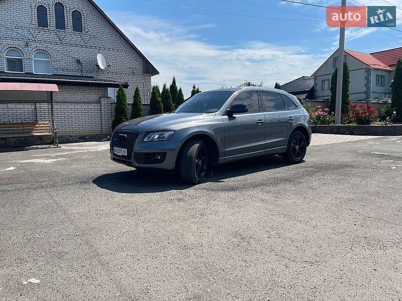 Внедорожник / Кроссовер Audi Q5 2011 в Новоархангельске