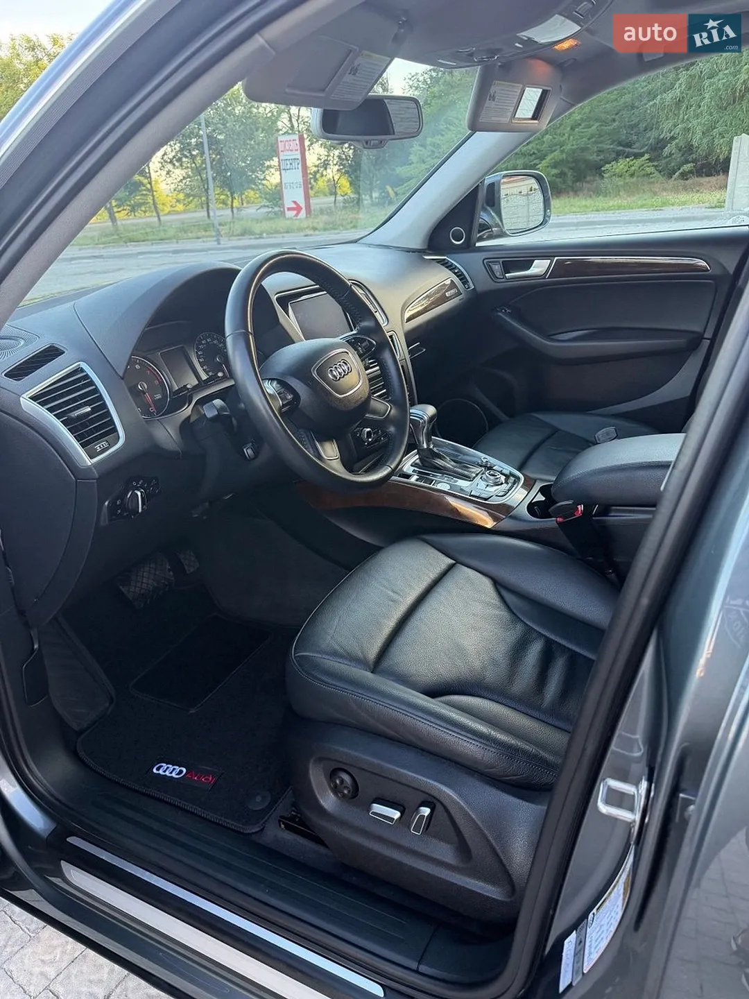 Audi Q5 2015 VIN WA1L2AFP3GA066980 фото оголошення 12 з 27