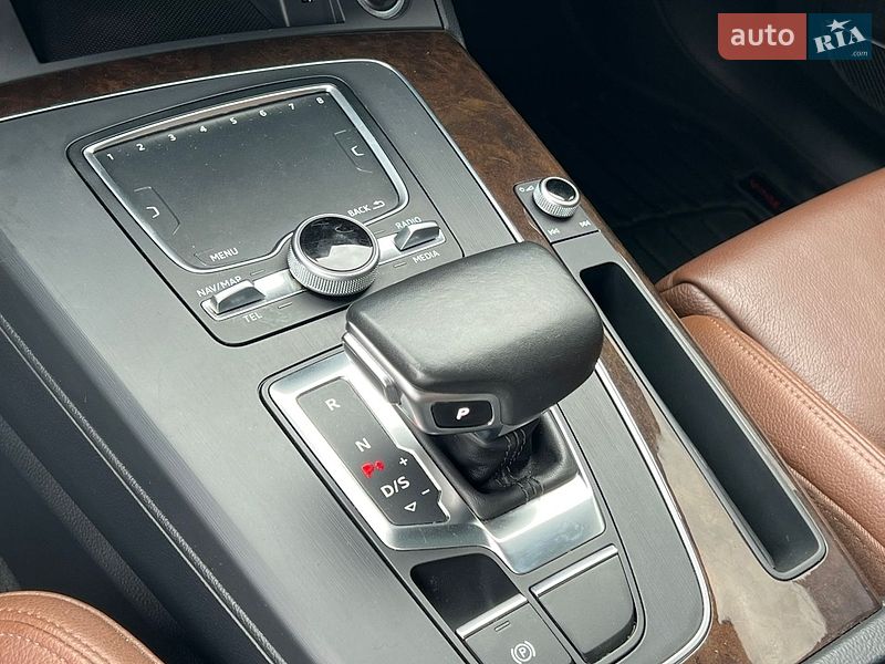 Внедорожник / Кроссовер Audi Q5 2018 в Ровно