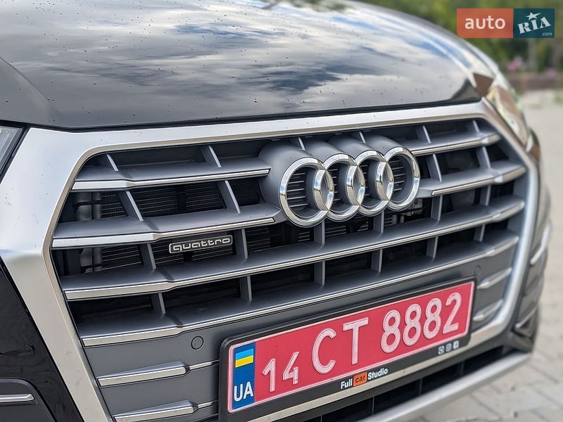 Позашляховик / Кросовер Audi Q5 2018 в Івано-Франківську