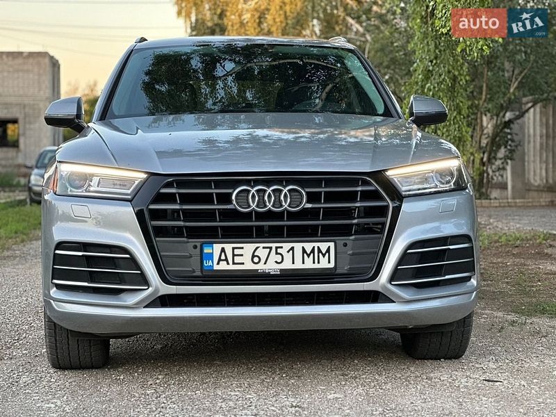 Позашляховик / Кросовер Audi Q5 2018 в Дніпрі
