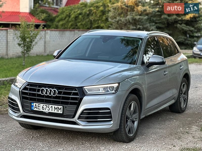 Позашляховик / Кросовер Audi Q5 2018 в Дніпрі