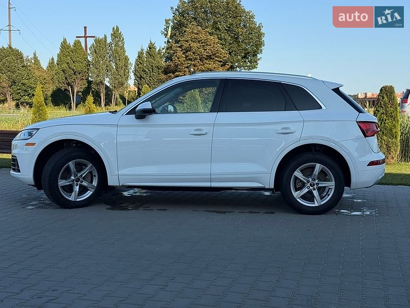 Позашляховик / Кросовер Audi Q5 2017 в Львові фото 3 Позашляховик / Кросовер Audi Q5 2017 в Львові
