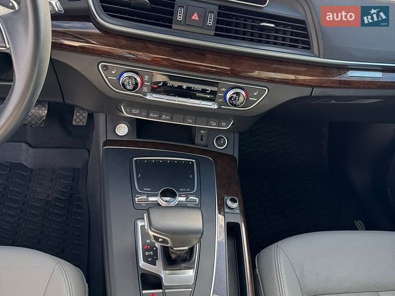 Внедорожник / Кроссовер Audi Q5 2018 в Тернополе