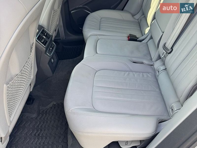 Внедорожник / Кроссовер Audi Q5 2018 в Тернополе