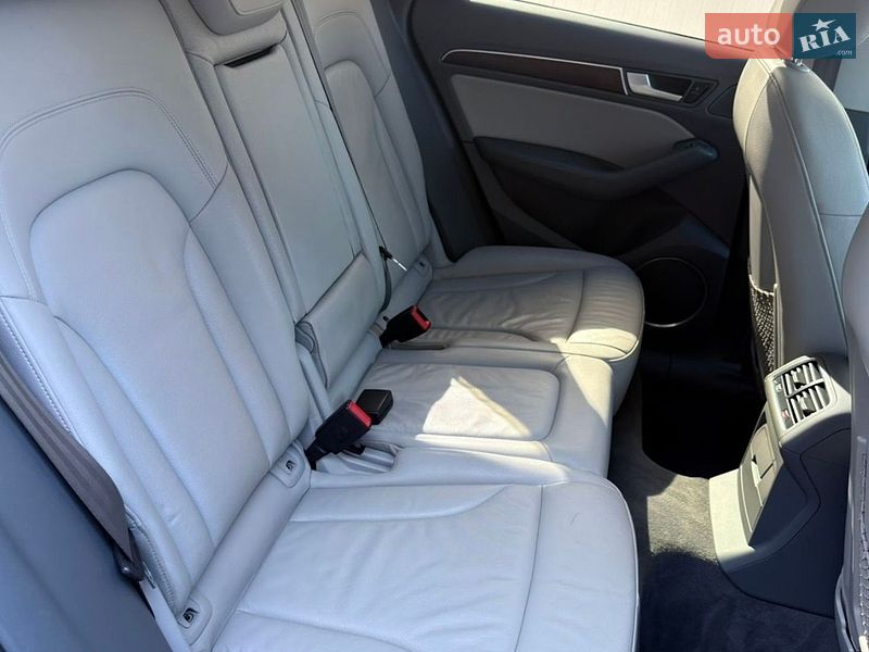 Внедорожник / Кроссовер Audi Q5 2014 в Киеве