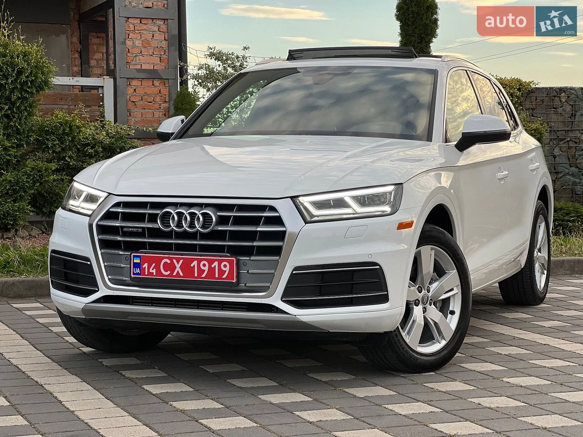 Audi Q5 2019 VIN WA1BNAFY4K2051239 фото оголошення 13 з 128