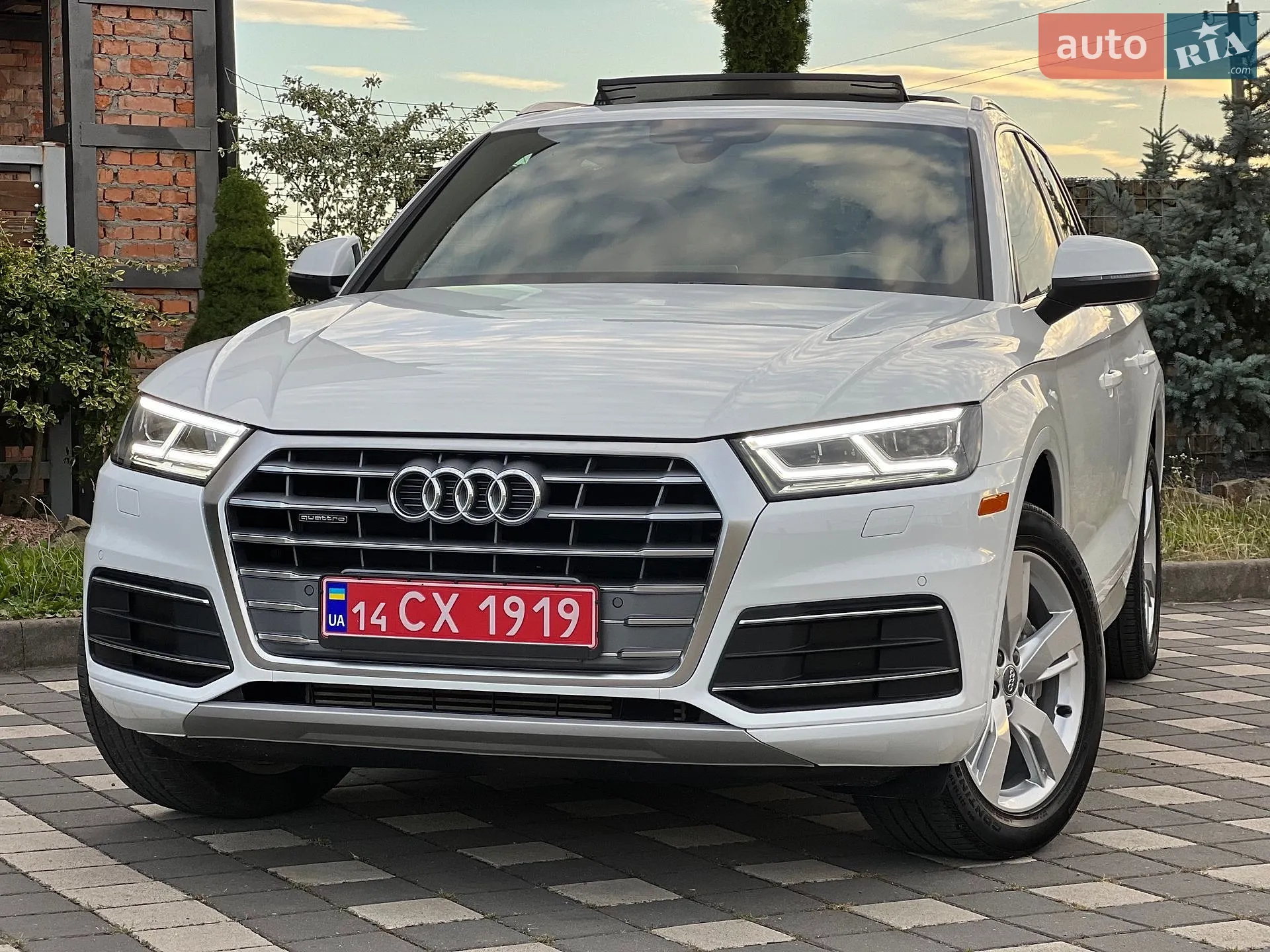 Audi Q5 2019 VIN WA1BNAFY4K2051239 фото оголошення 12 з 128