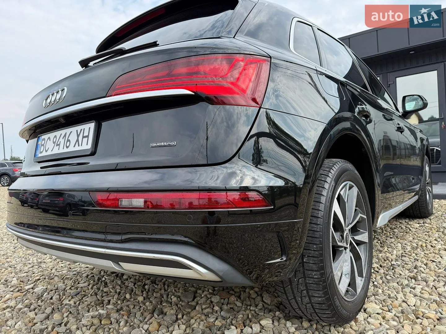 Audi Q5 2021 VIN WA1AAAFY7M2118488 фото оголошення 40 з 111
