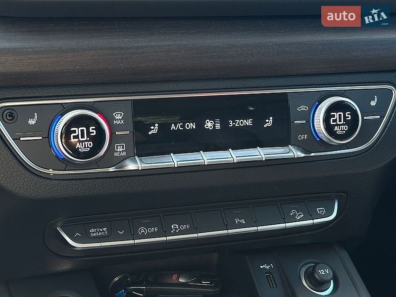Внедорожник / Кроссовер Audi Q5 2023 в Белогородке