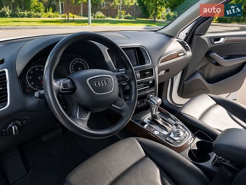 Позашляховик / Кросовер Audi Q5 2013 в Запоріжжі