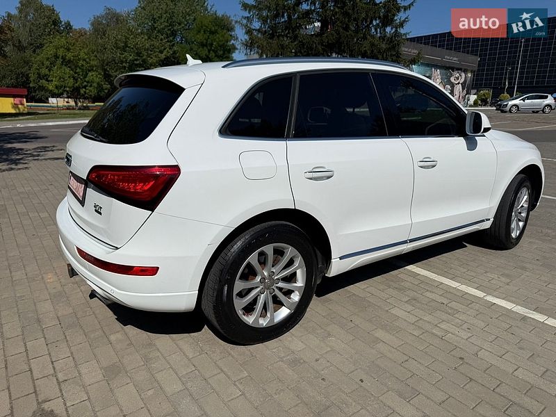 Позашляховик / Кросовер Audi Q5 2015 в Луцьку