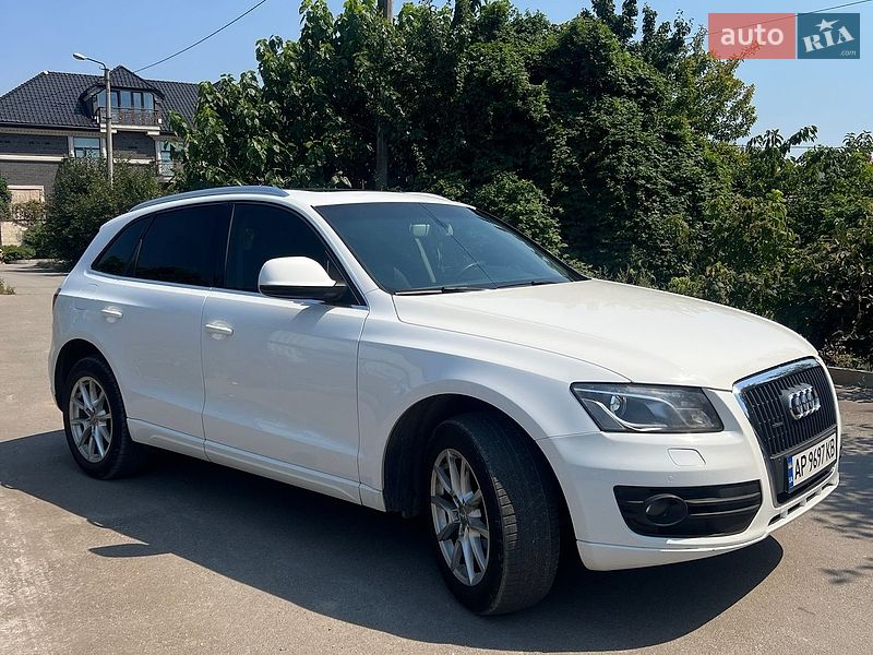 Внедорожник / Кроссовер Audi Q5 2010 в Запорожье