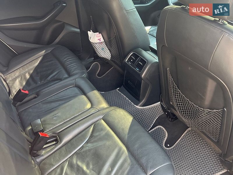Внедорожник / Кроссовер Audi Q5 2010 в Запорожье