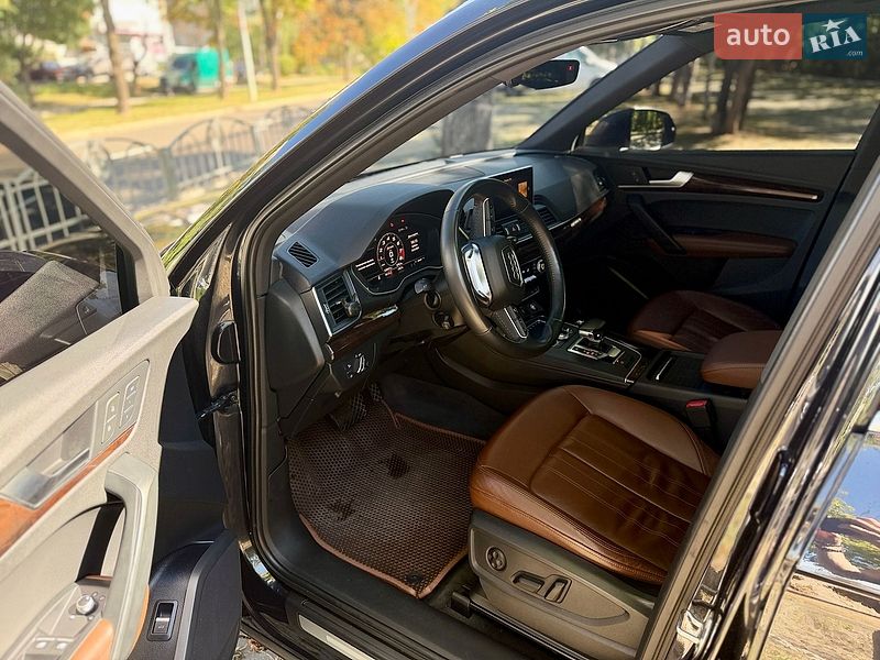 Внедорожник / Кроссовер Audi Q5 2018 в Харькове