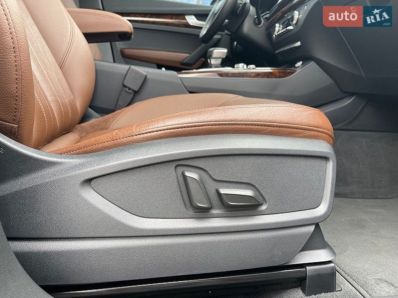 Внедорожник / Кроссовер Audi Q5 2017 в Львове