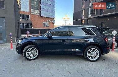 Внедорожник / Кроссовер Audi Q5 2017 в Львове