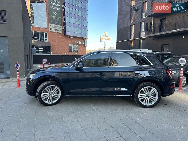 Внедорожник / Кроссовер Audi Q5 2017 в Львове