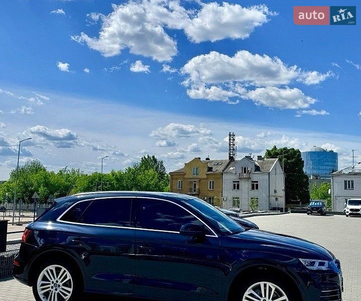 Внедорожник / Кроссовер Audi Q5 2017 в Львове