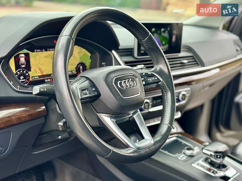 Позашляховик / Кросовер Audi Q5 2018 в Києві