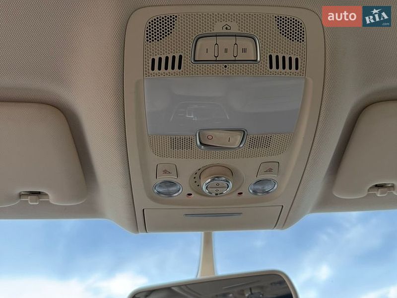 Позашляховик / Кросовер Audi Q5 2015 в Києві