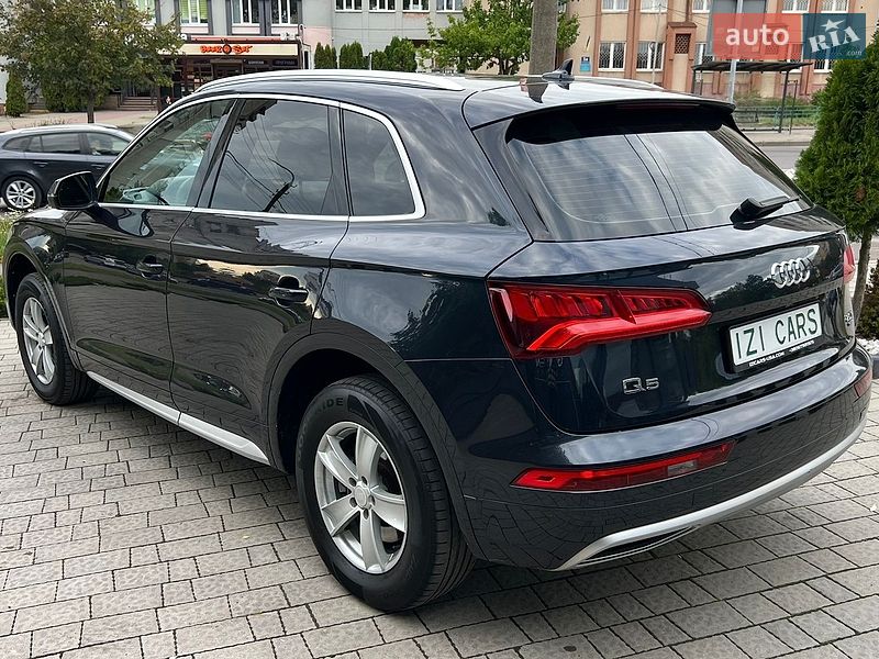 Внедорожник / Кроссовер Audi Q5 2017 в Львове